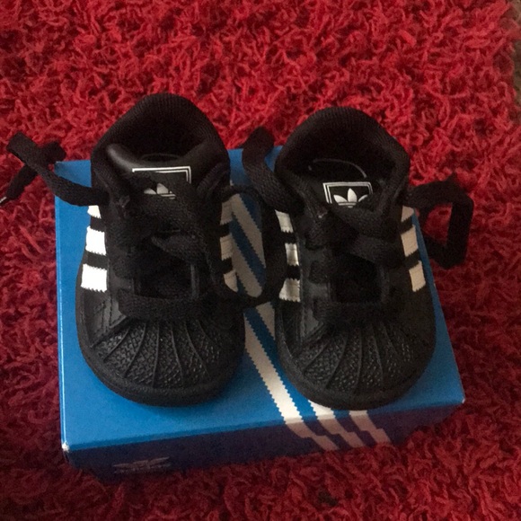 Adidas - Picture 2 of 3